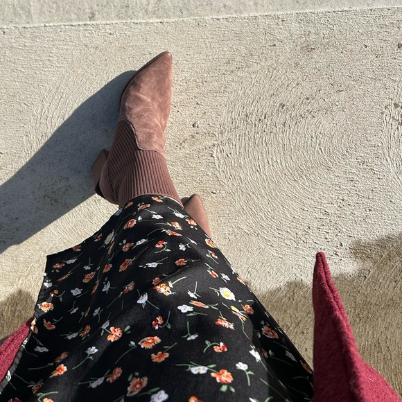 Steve Madden Womens Tackle Block Heel Knit Taupe Suede Boot - Picture 2 of 2